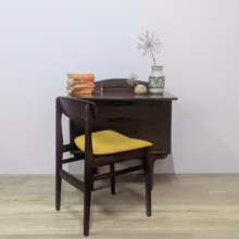 Rare Midcentury 1960s Metamorphic Desk / Chest of Drawers by Jentique A rare & special find, a metamorphic chest of drawers that cleverly converts to a desk. Fantastic original condition