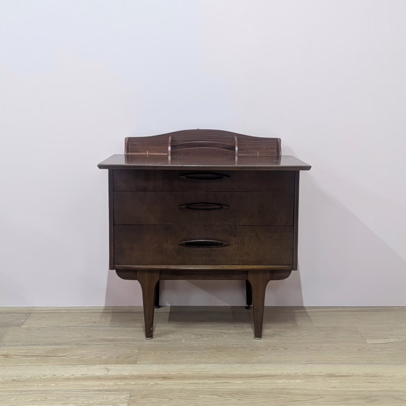 Rare Midcentury 1960s Metamorphic Desk / Chest of Drawers by Jentique A rare & special find, a metamorphic chest of drawers that cleverly converts to a desk. Fantastic original condition